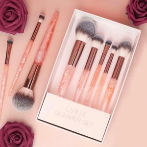 SOLD | NIB | LUXIE | GLIMMER 5 PC BRUSH SET